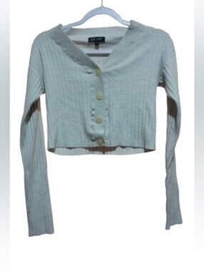 ❄️ On 12th Ribbed Button‑Front Cropped Cardigan